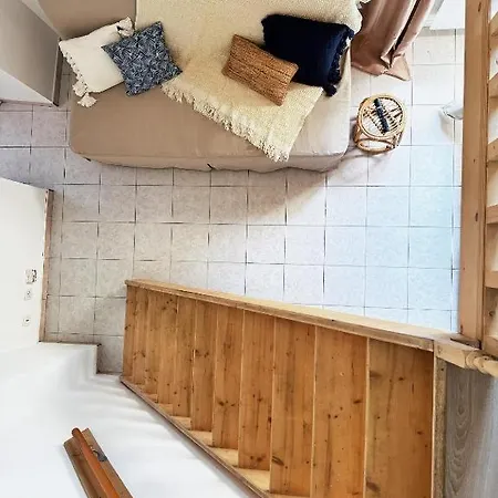 Auror Apartment