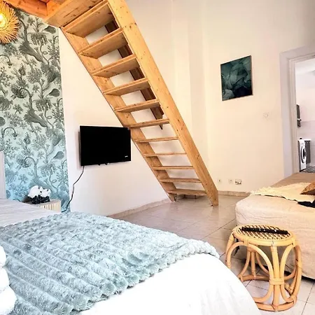 Auror Apartment